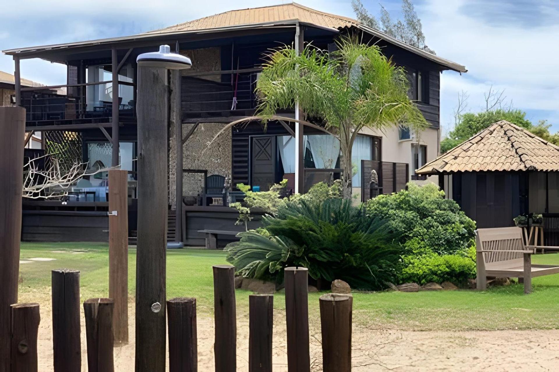 Villa Sayuri Barra de Ibiraquera Bagian luar foto